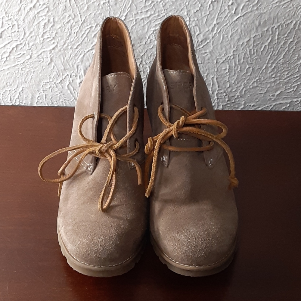 Sperry women's 9.5 wedge bootie